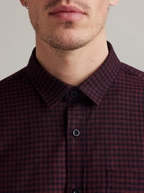 Red/navy check flannel merino wool shirt for men with chest pocket and classic collar